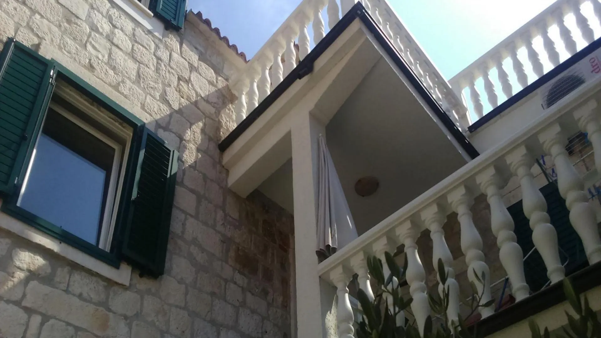 Apartments Villa Mirakul Kastela