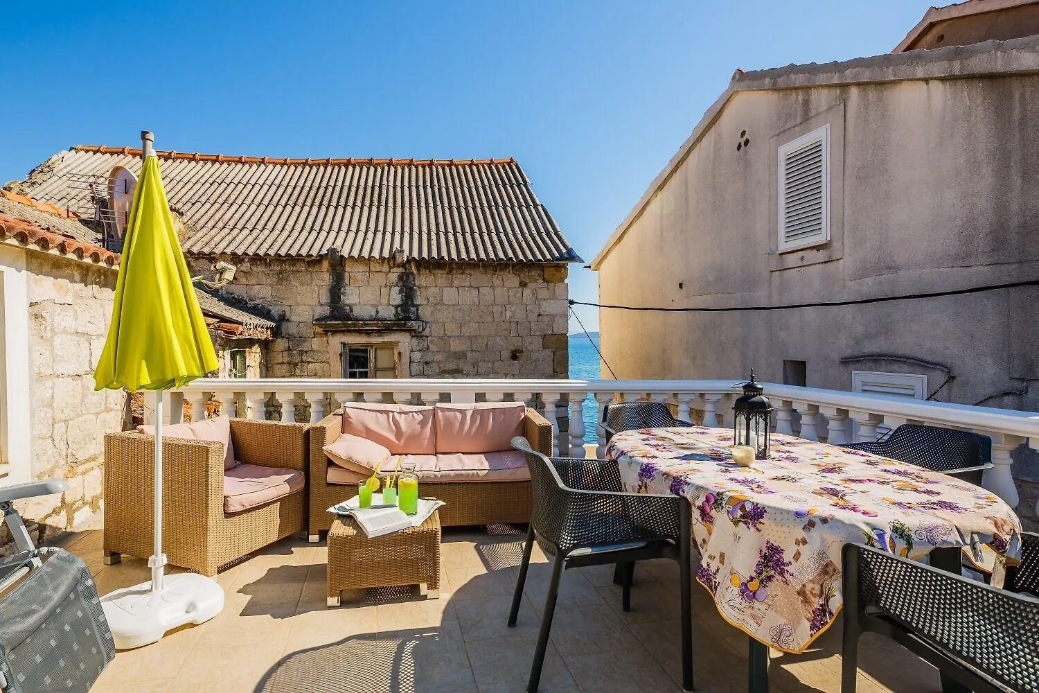 Apartments Villa Mirakul location